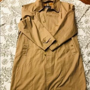 Burberry men tranch coat